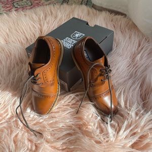 Stacy Adam’s kids dress shoes.  Toddler.  Boys.  Only worn once.